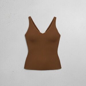 Babaton by Aritzia Sculpt Knit V-Neck Tank